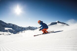 StubaiGlacier_eye5_ChristophSchoech_Skiing_08_300dpi_print-lores